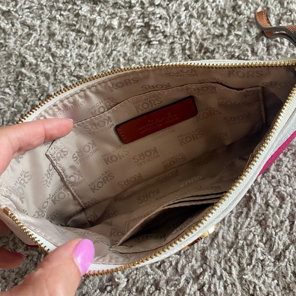 Michael Kors MK Pink and White Colorblock Leather Wristlet - Picture 4 of 4